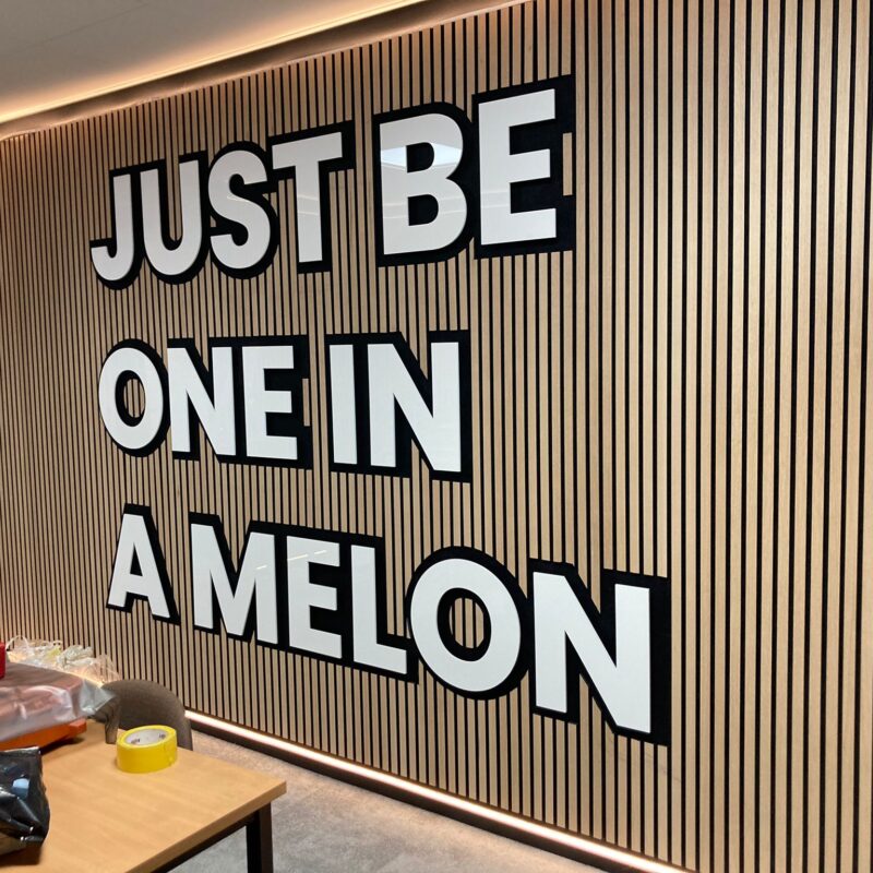 Sign Masters – Échte traditionele signmakers, belettering en gevelreclame